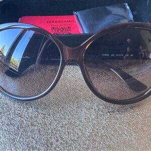 NIB Salvatore Ferragamo Dark Brown Women's Sunglasses